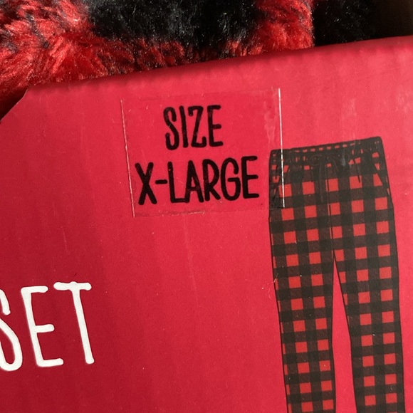 NEW slipper and lounge pants gift set XL - Picture 2 of 6